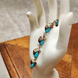 Beautiful handcrafted Navajo Native American bracelet Genuine S.B Turquoise